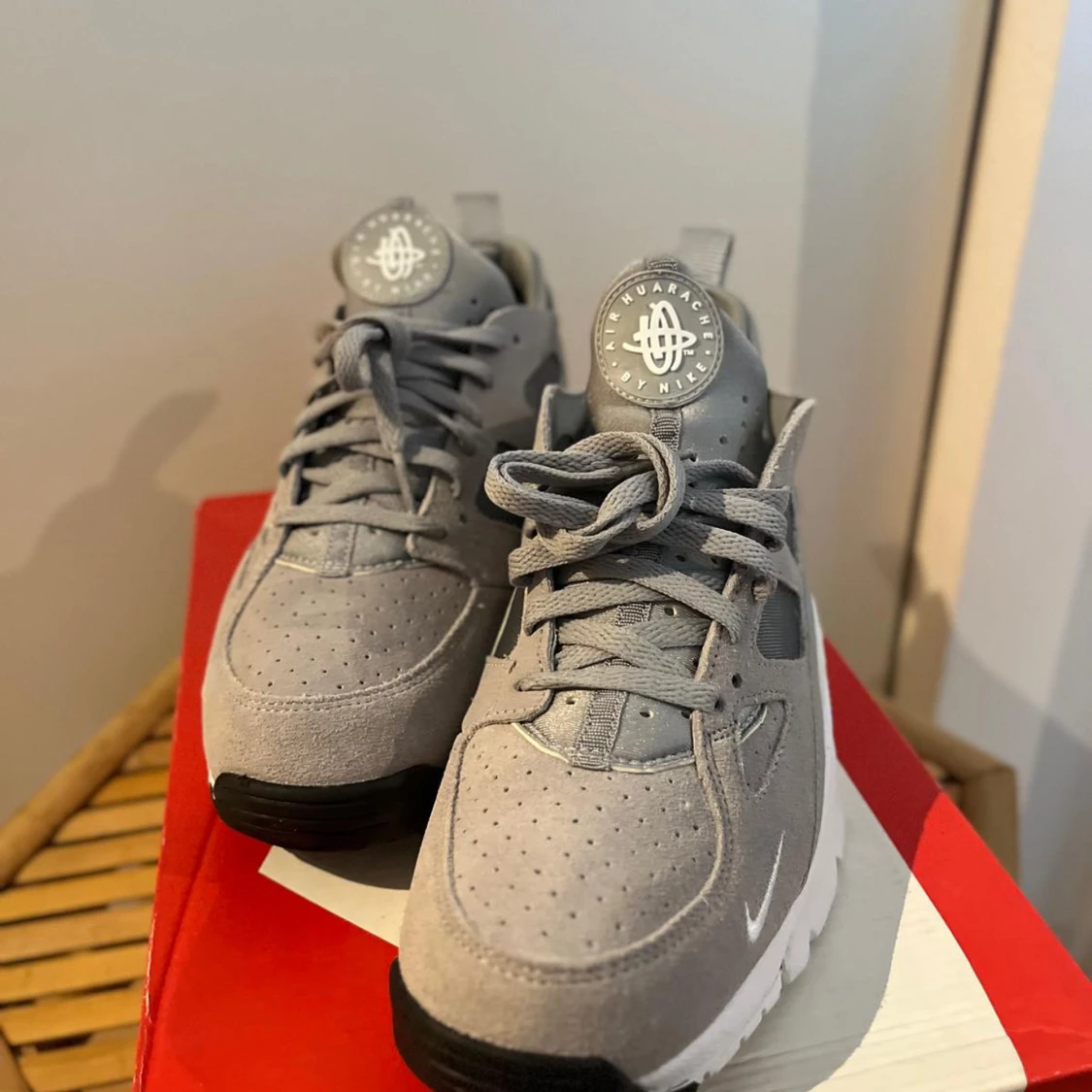 Nike Air Huarache grå sneakers helt nya !  - 1