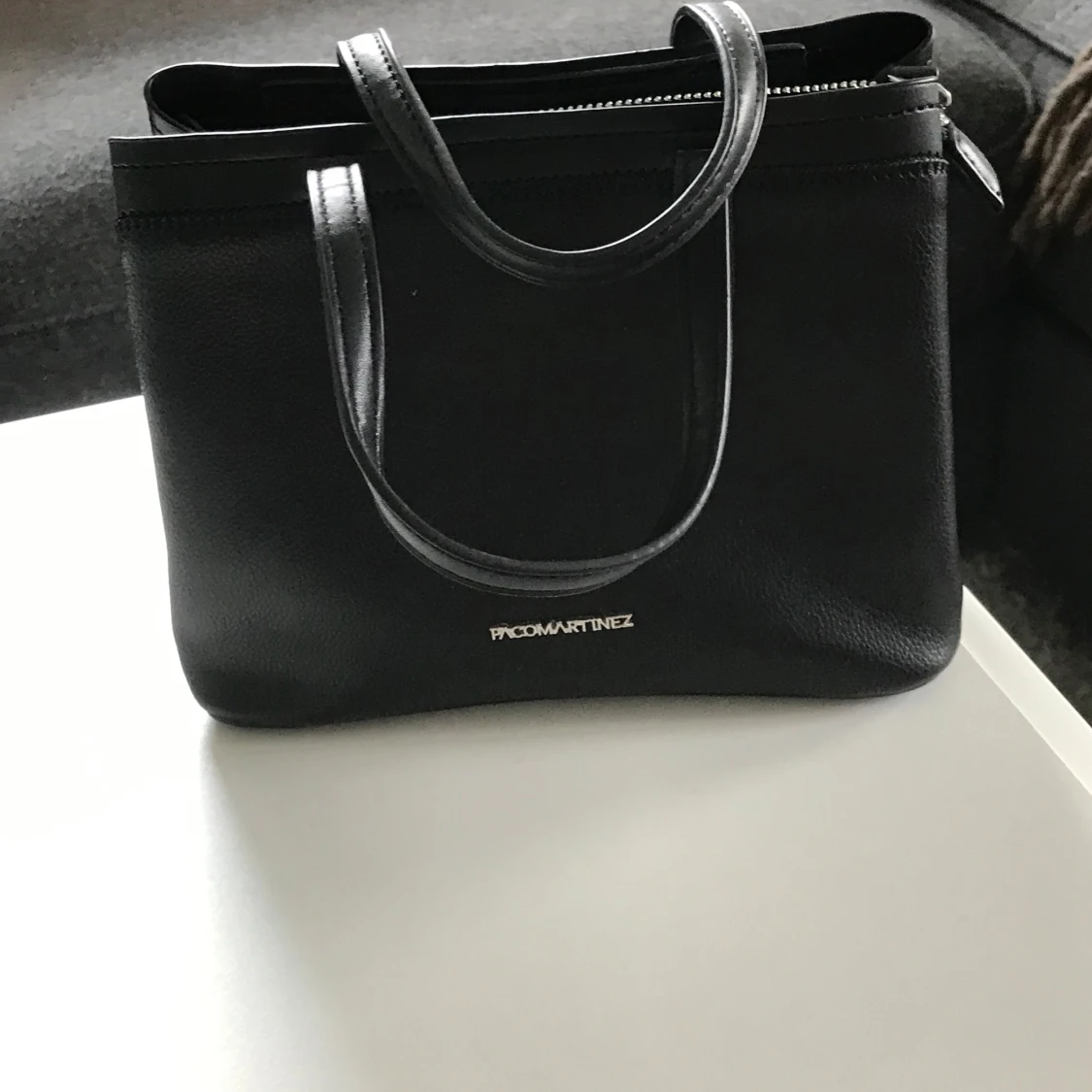 Svart handväska från Paco Martinez