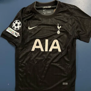 Kulusevski Tottenham Fotbollströja - Helt ny Kulusevski Tottenham Fotbollströja i storlek M