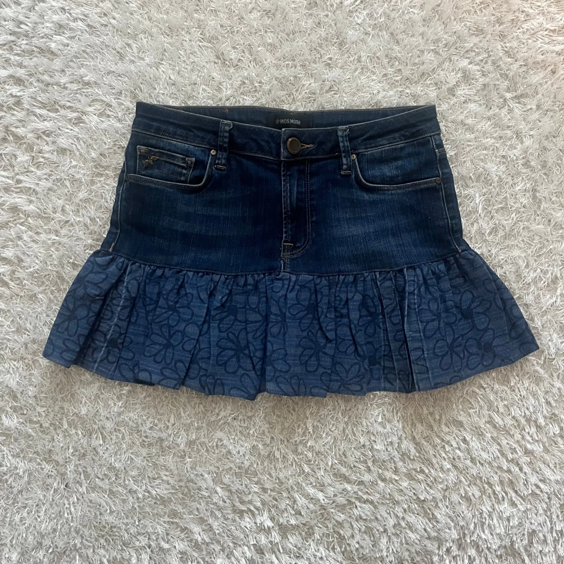 Jeanskjol med volang från Mos Mosh