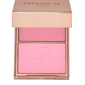 Patrick Ta Just Enough blush duo - Superfin duo rouge från Patrick Ta i två blush i  nyansen ’Just Enough’, en krämig och en puderformula. Perfekt för att skapa en fräsch och glowig look med både naturlig och intensiv färg. Använd ett fåtal gånger..