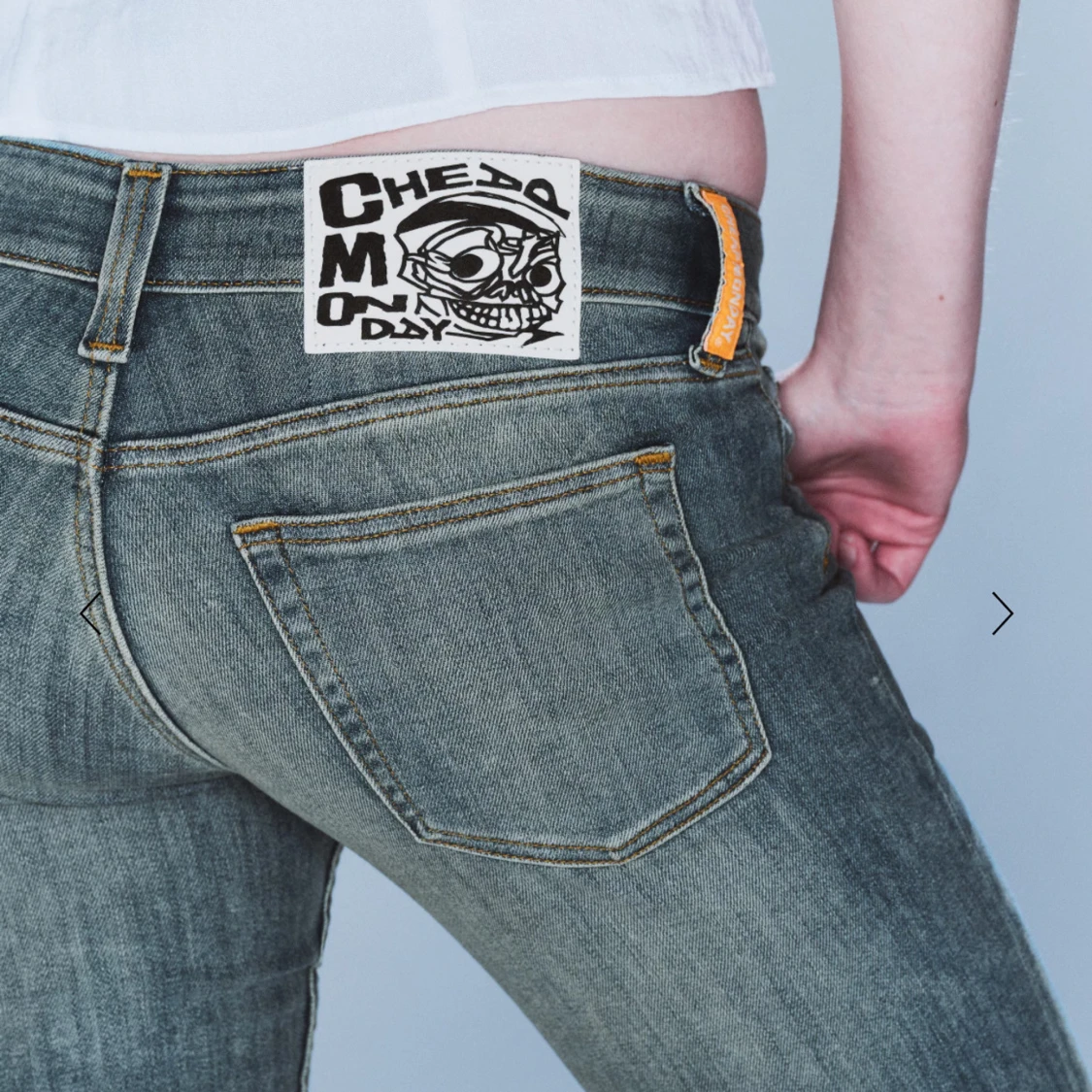 Grå bootcut jeans från Cheap Monday