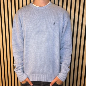 Ralph Lauren sweater  - Ljusblå Ralph Lauren sweater | Skick 9/10 | Hör gärna av dig vid minsta fundering😊