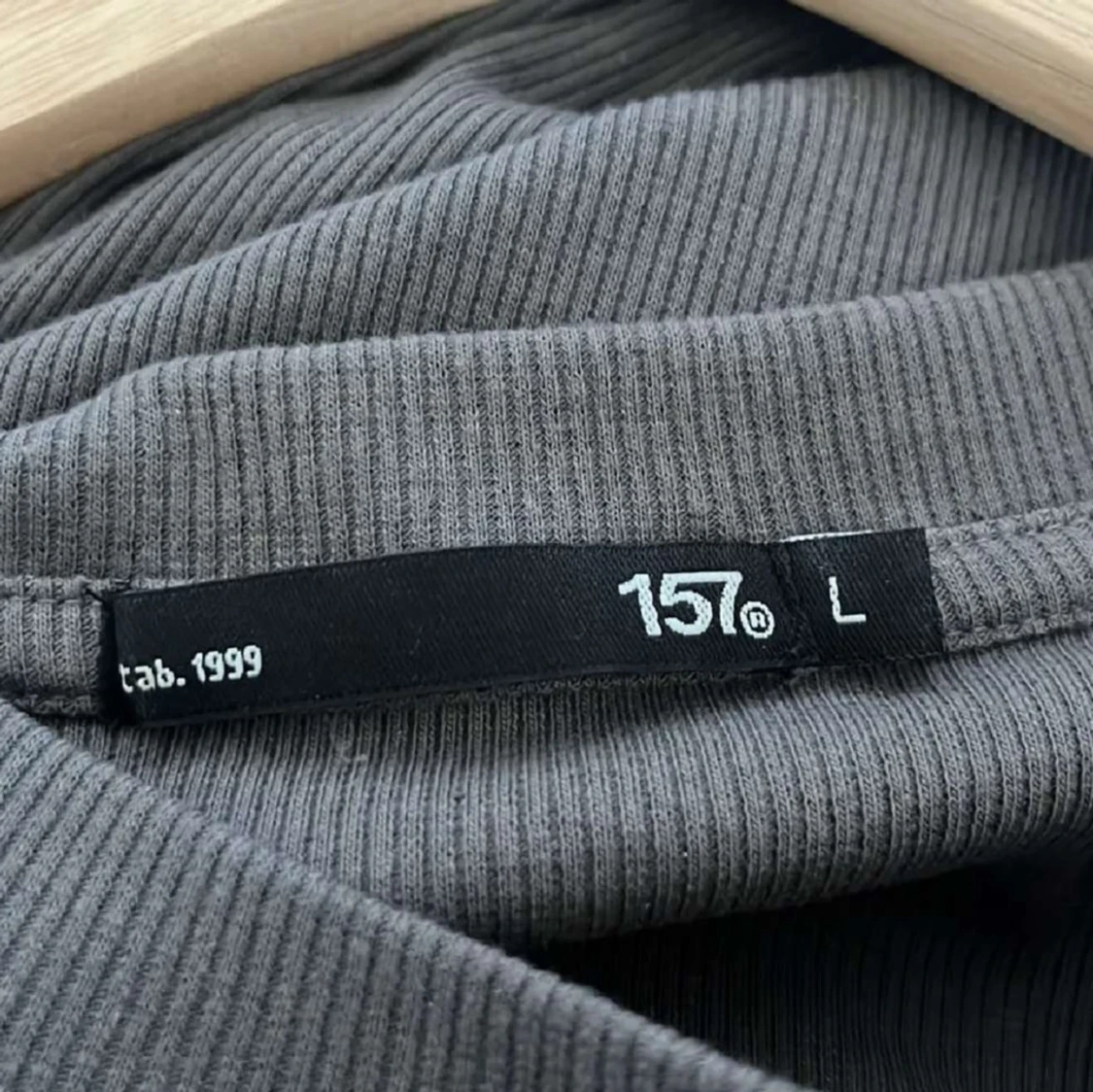 Grå långärmad tröja från Lager 157 - 3