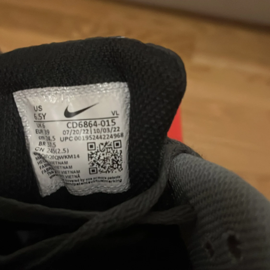 Nike Air Max 90 i grått - 3