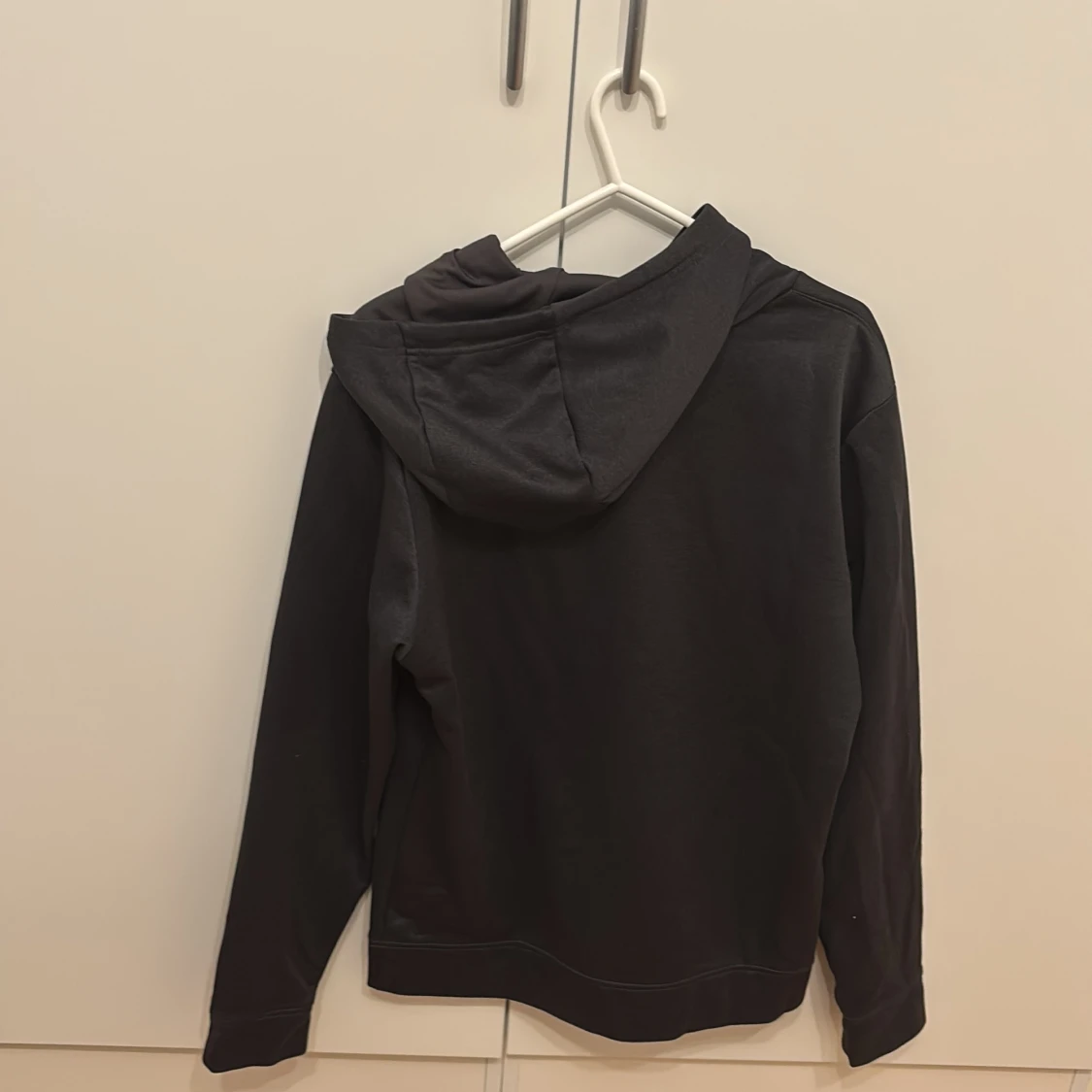 Svart hoodie från The North Face - 1