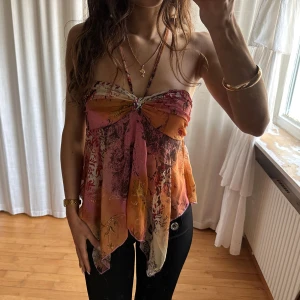 Vintage bohemisk topp - Amazing tubtopp i mesh med underbara färger, perfekt för sommaren!!!🏵️🌺🌙