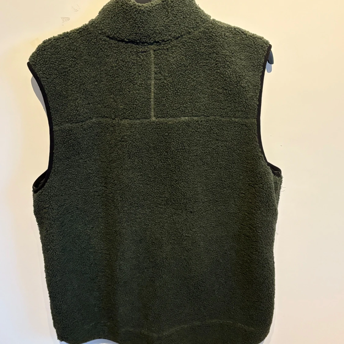Grön fleeceväst - 1