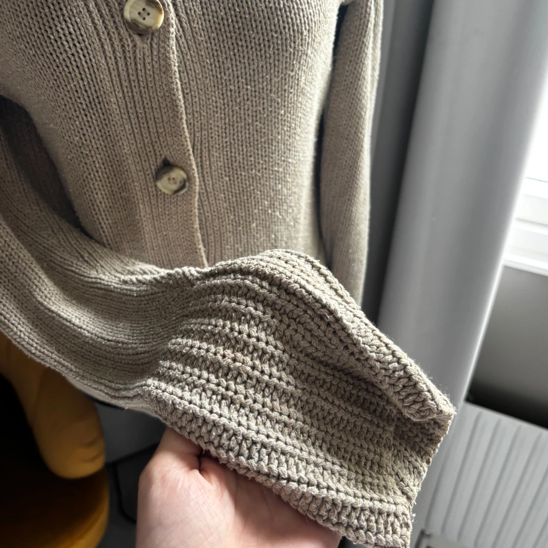 Tröja med knappar - 3