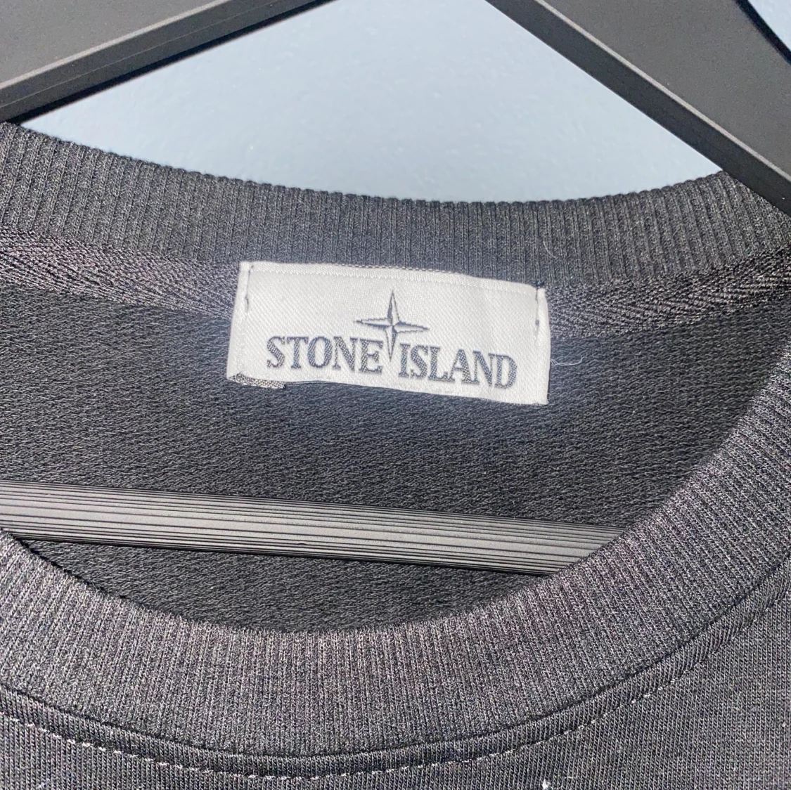 Svart sweatshirt från Stone Island - 1
