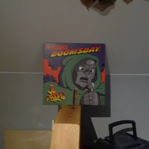 MF DOOM Doomsday vinyl - Väldigt bra skick, använt typ en gång *INTRESSEKOLL*