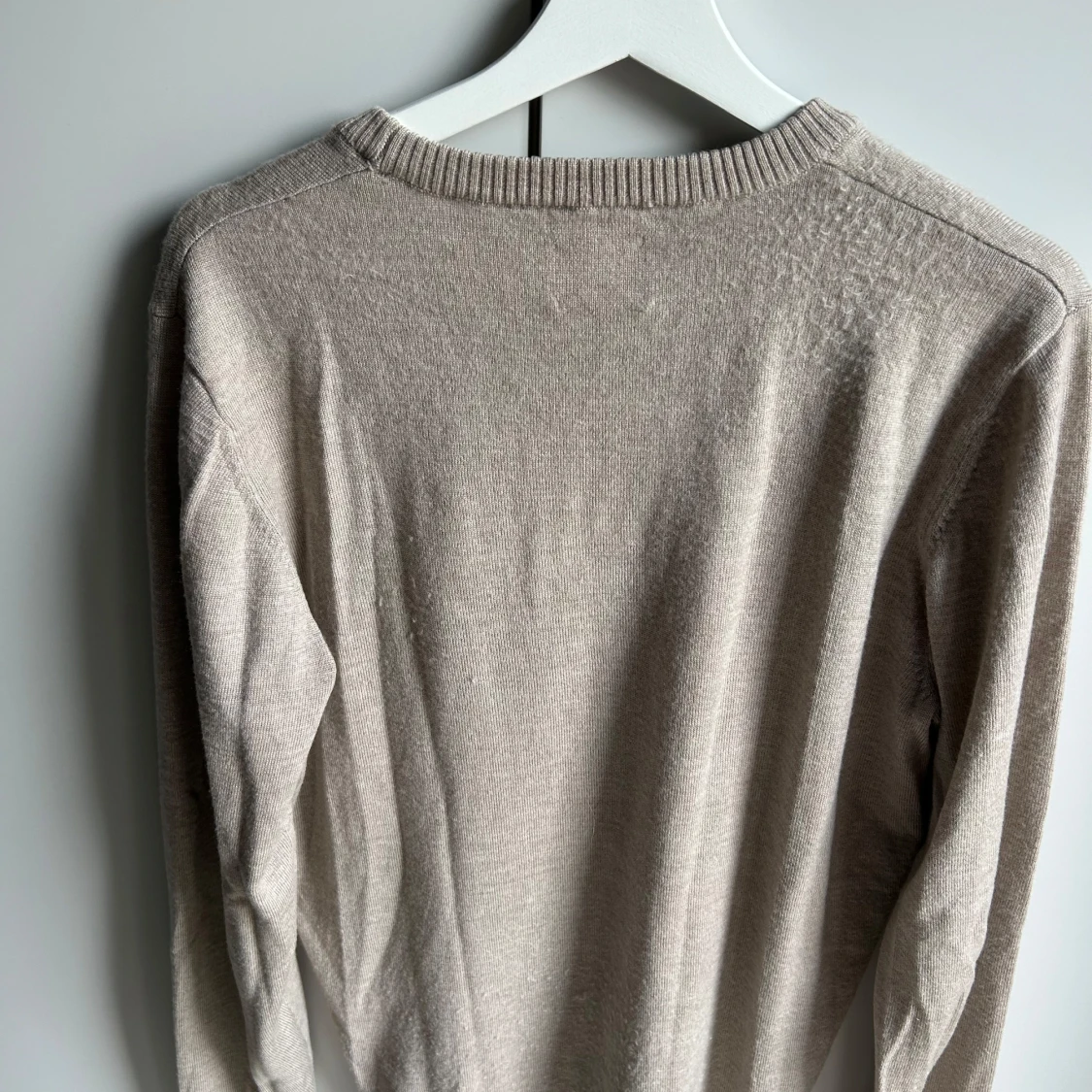 Beige merinoulltröja från A Day's March - 1