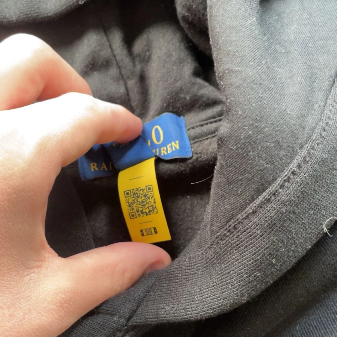 Svart hoodie från Polo Ralph Lauren - 2