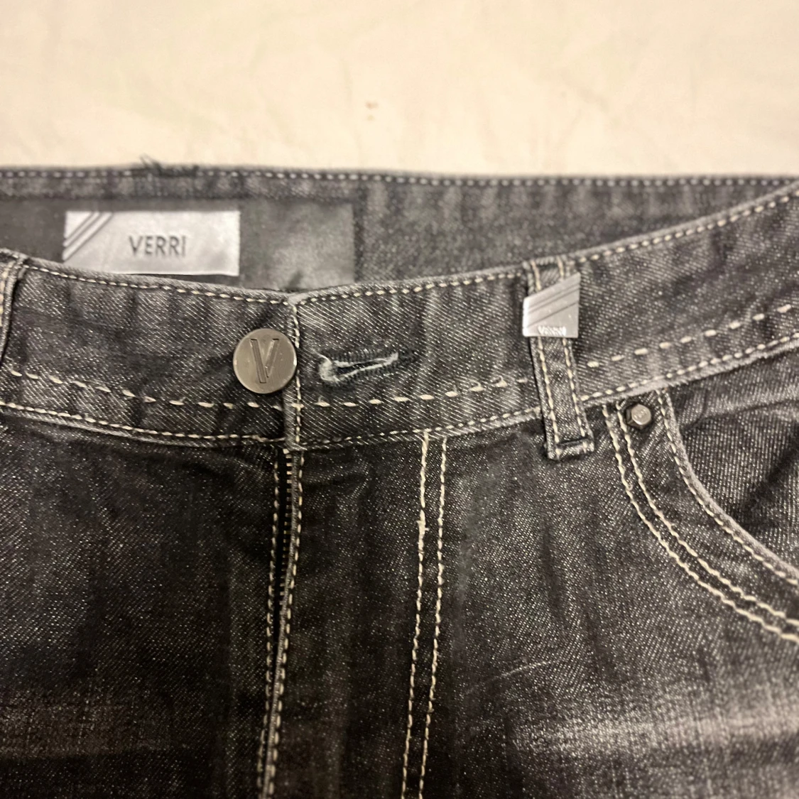 Svarta jeansbyxor från Verri - 3