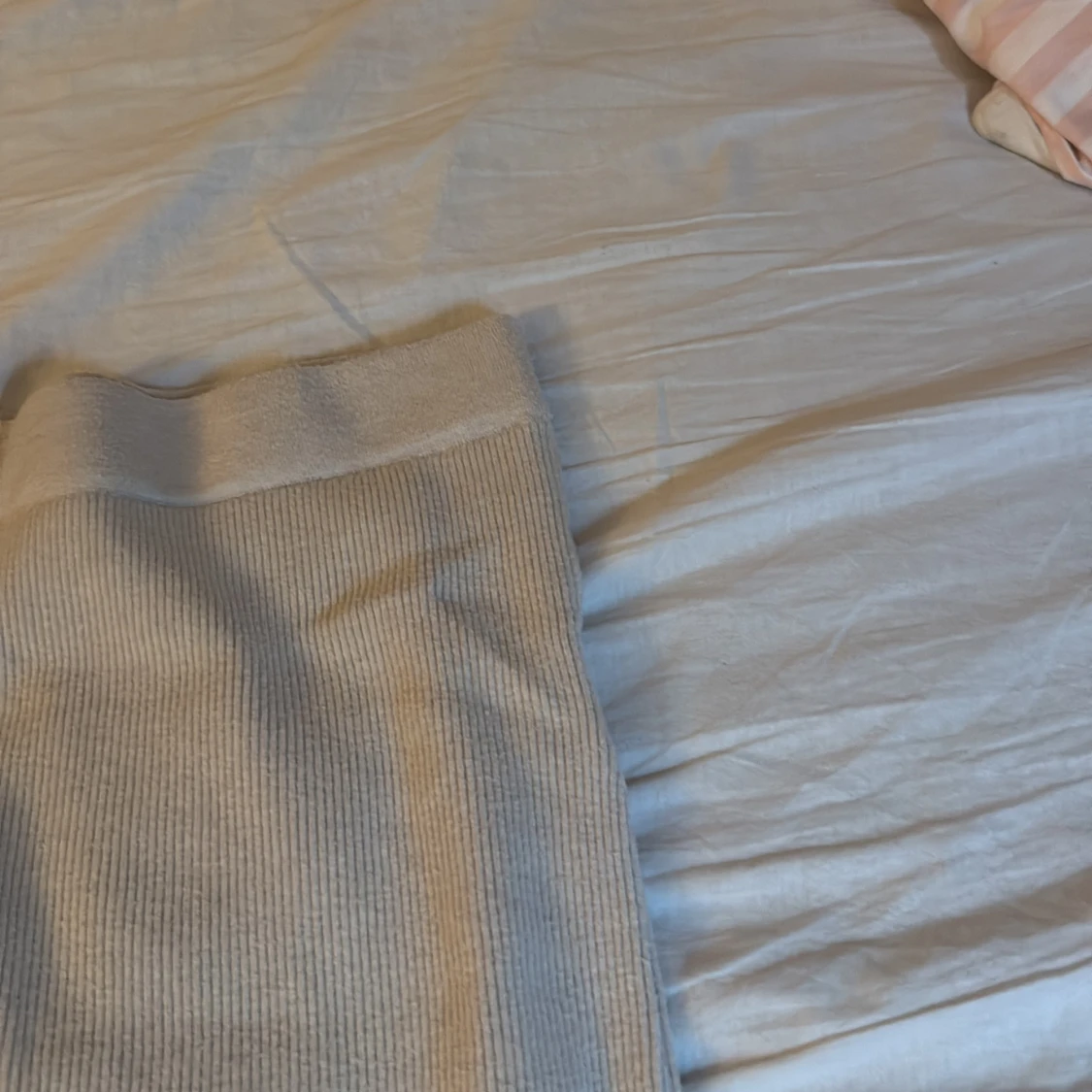 Beige ribbad långkjol - 2