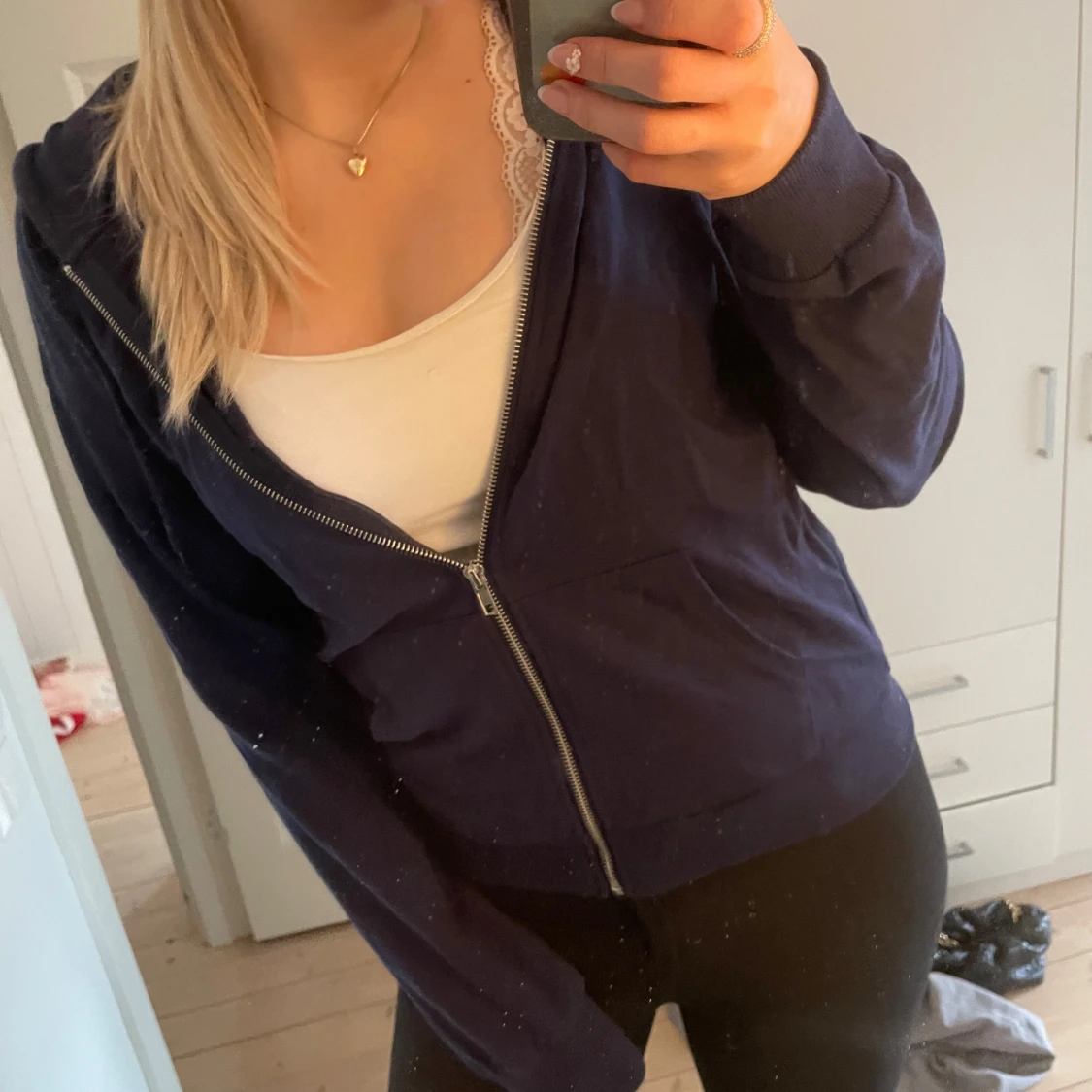 Mörkblå zip-hoodie - 1