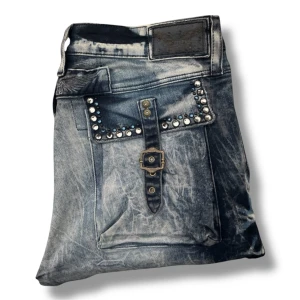 Robin’s Jeans Predator Cargos - Robin’s Jeans Icy distressed Predator Cargos 