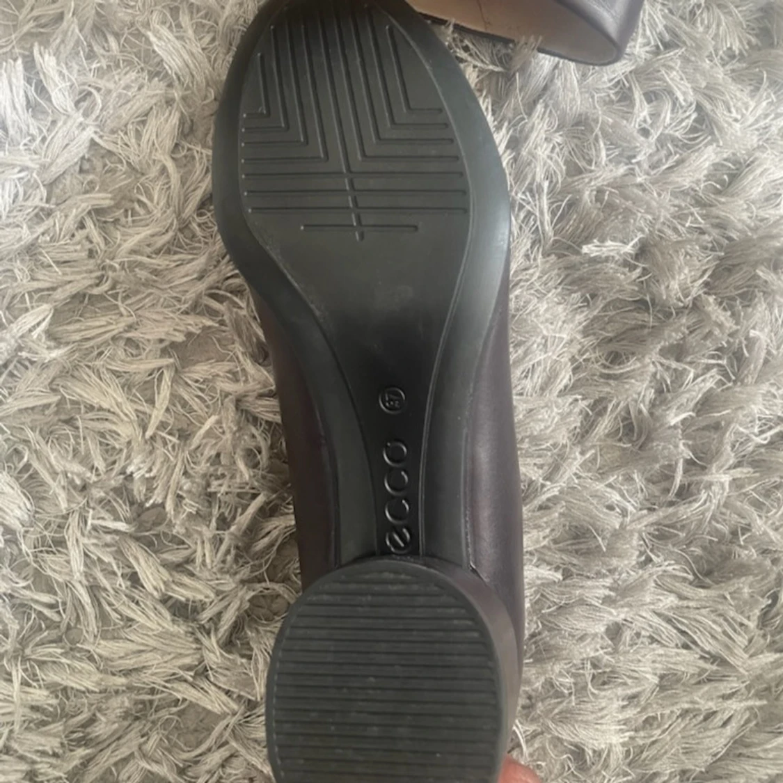 Bruna pumps från Ecco - 2