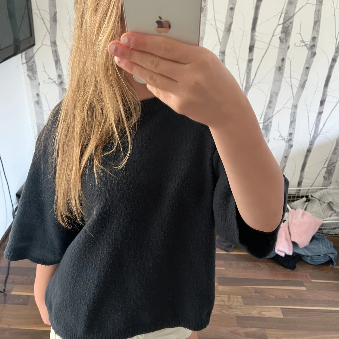 Marinblå tröja med trekvartsärm