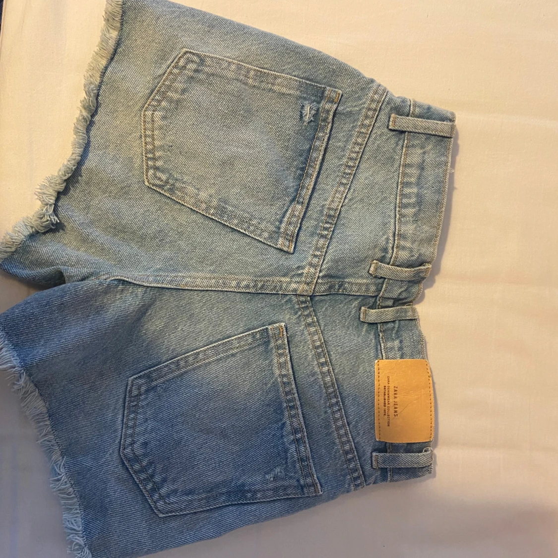 Blå jeansshorts från Zara - 1