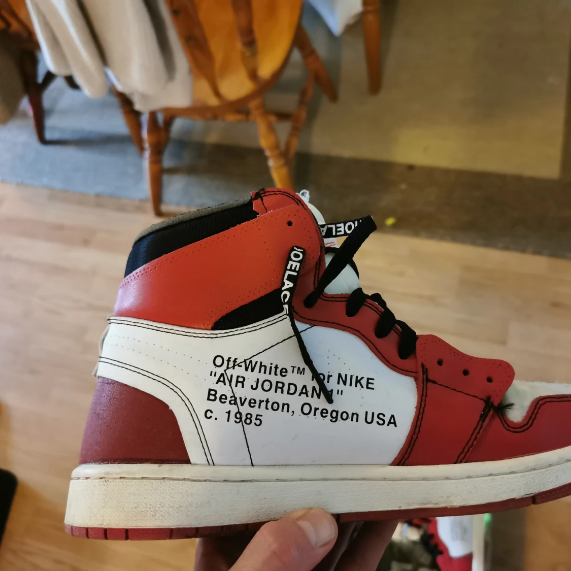Nike Air Jordan Off-White Chicago  - 3