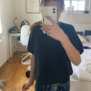 Mörkblå stickad tröja - Jättefin stickad tröja!!!💕💕💕