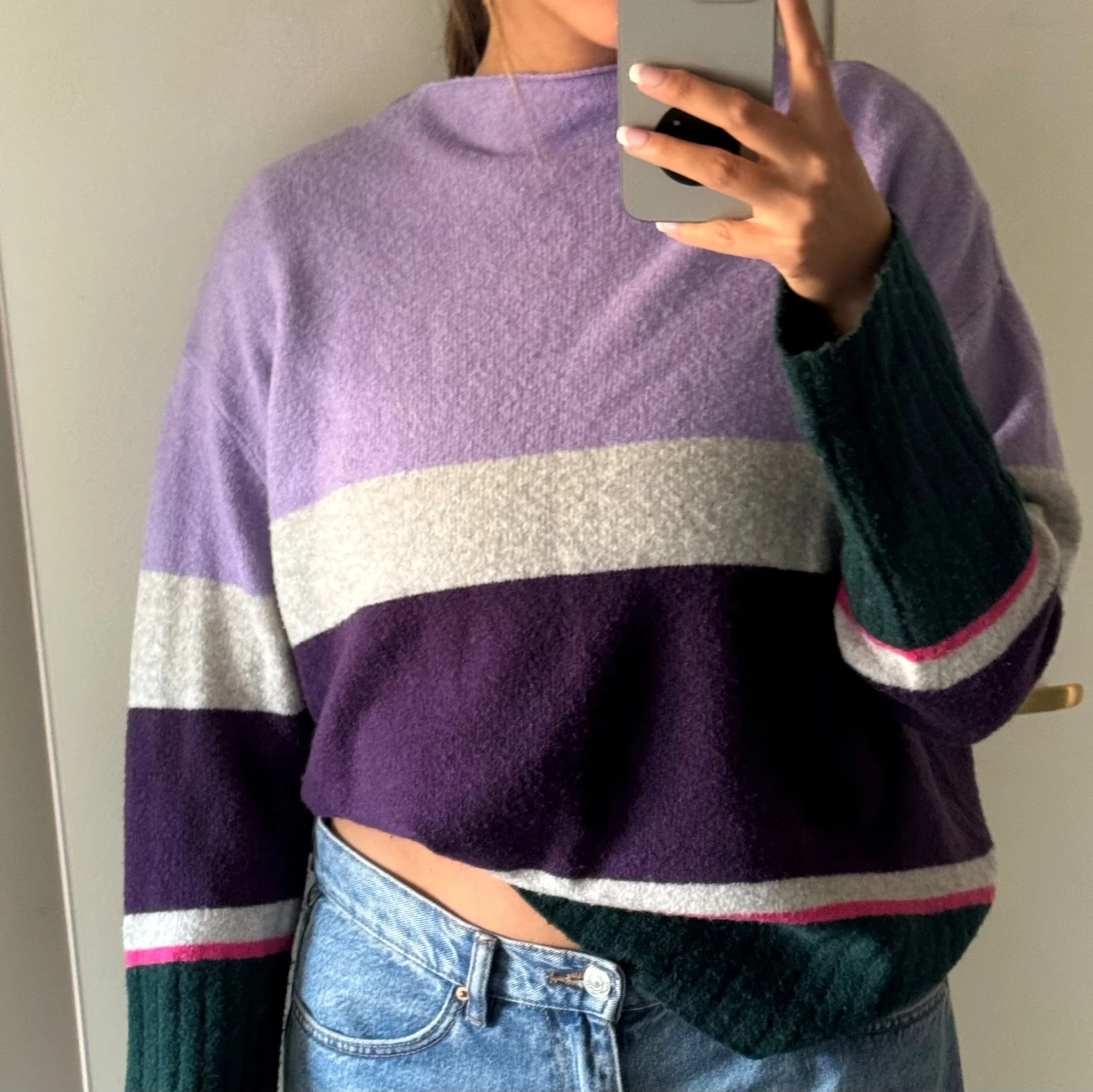 Flerfärgad stickad tröja - 1