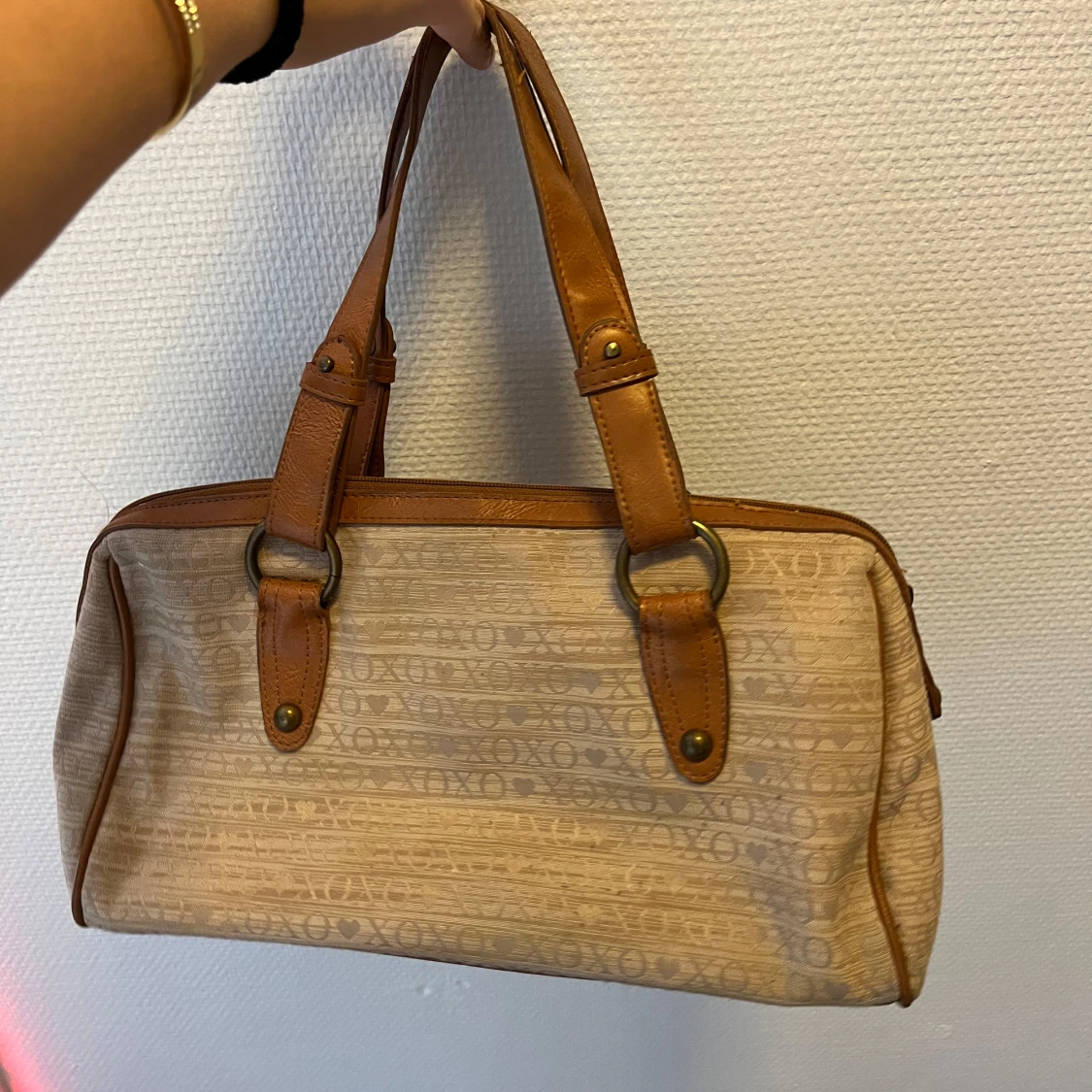 Beige och brun handväska från XOXO - 1
