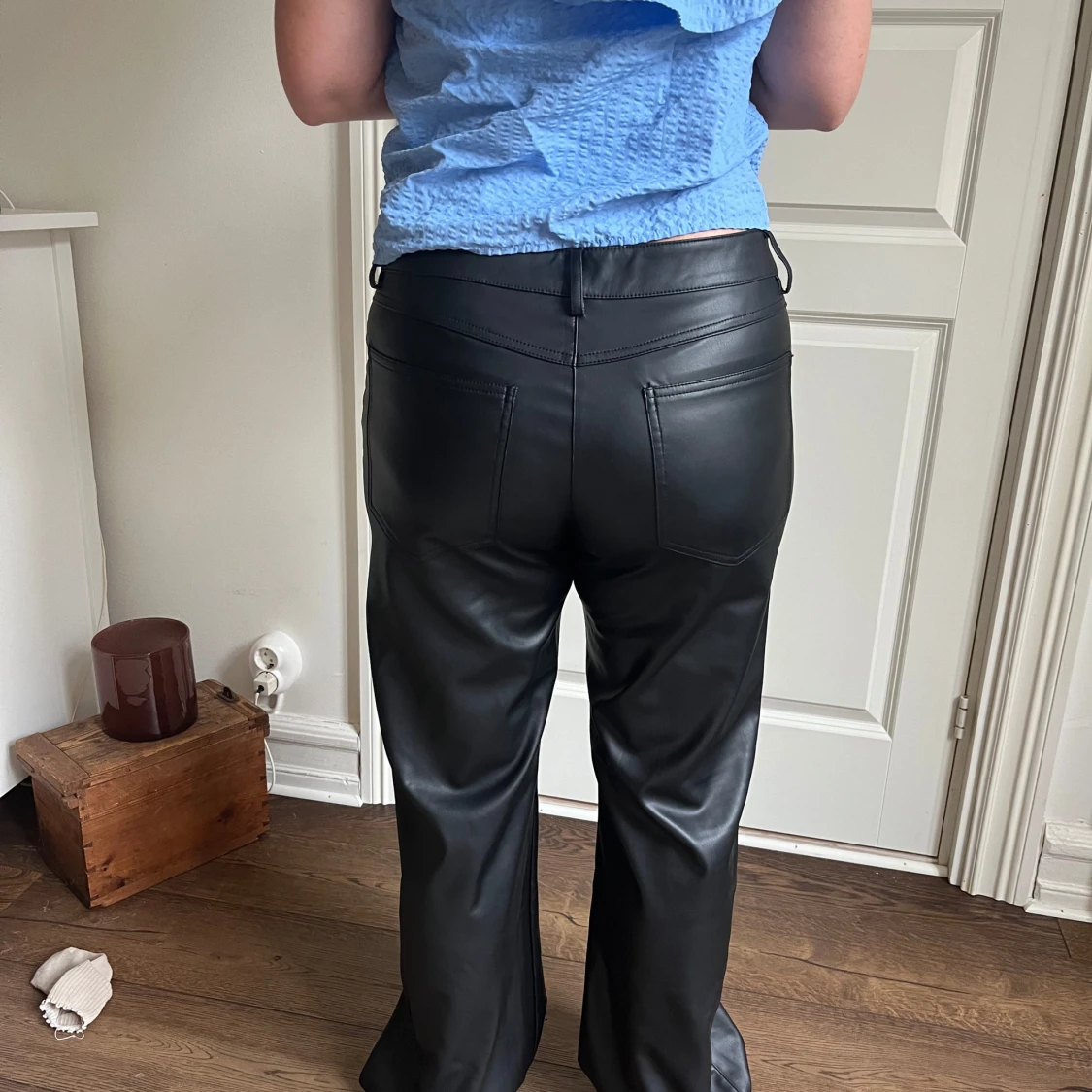 Svarta skinnbyxor - 1