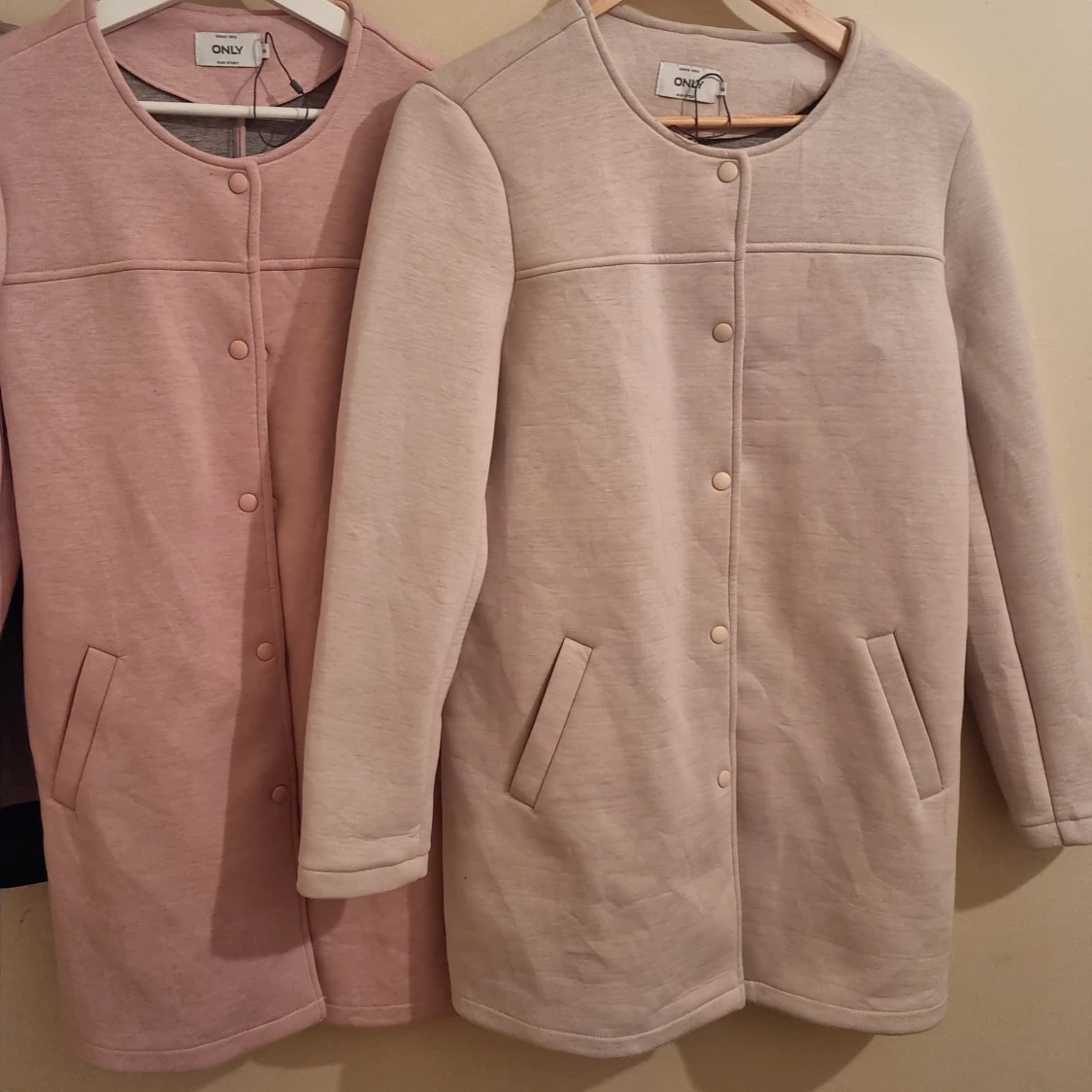 Långärmad kappa från ONLY