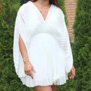 Vit klänning  - Superfin vit klänning💕