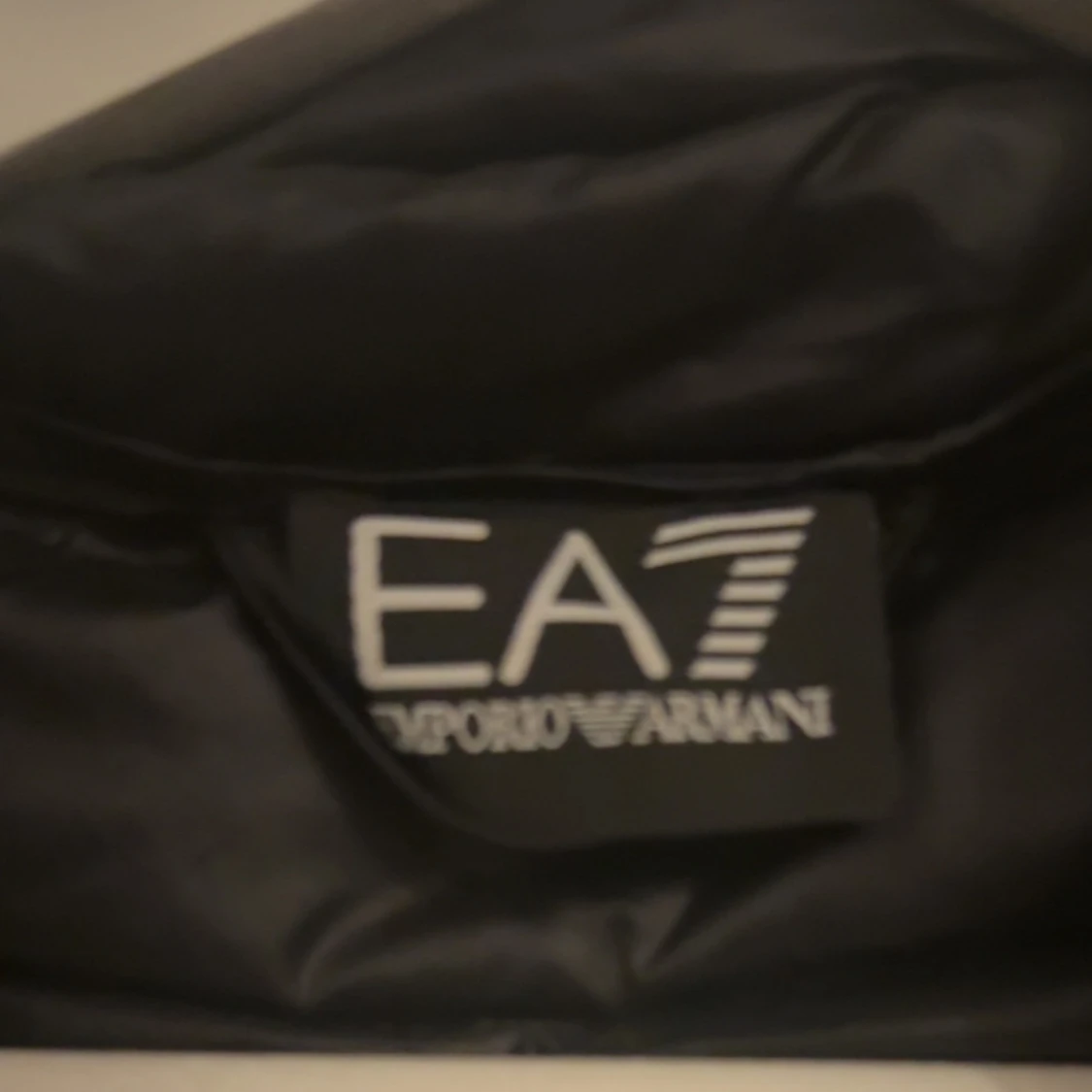 Svart dunväst från Emporio Armani - 2