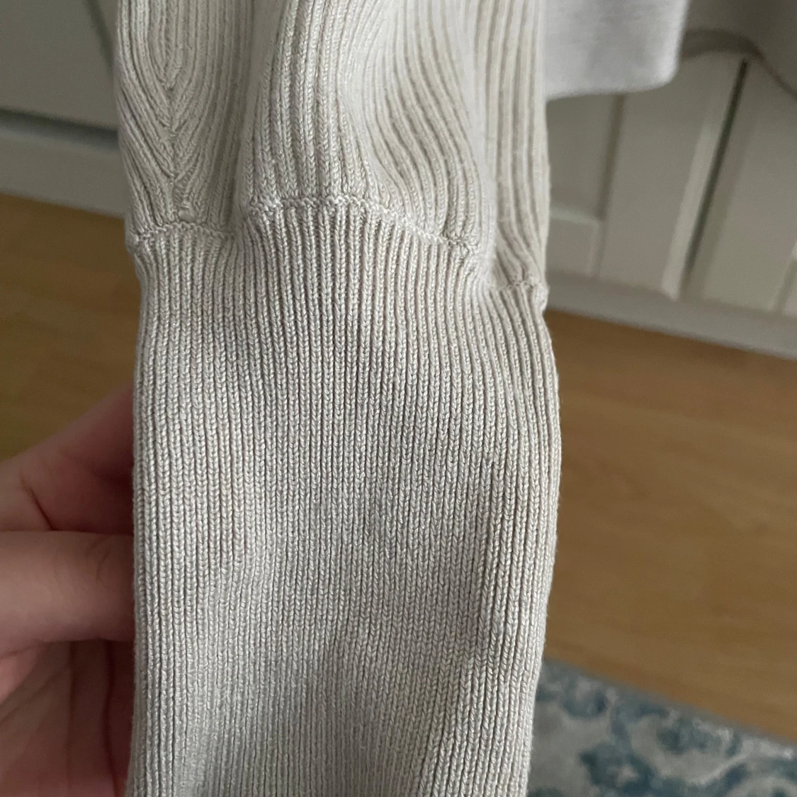 Beige ribbad tröja från ONLY - 4