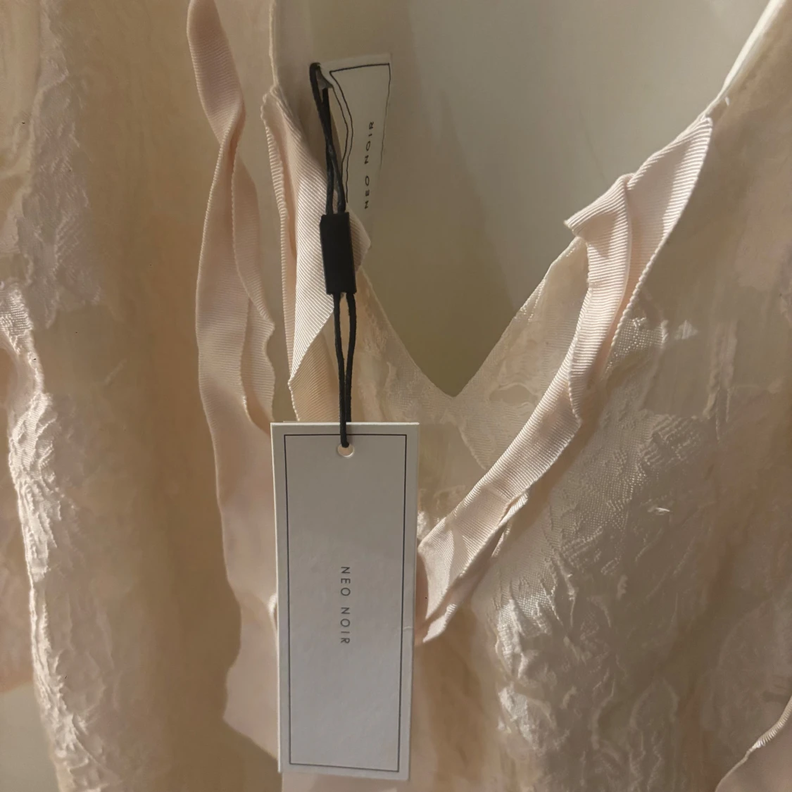 Vit blus från Neo Noir - 2