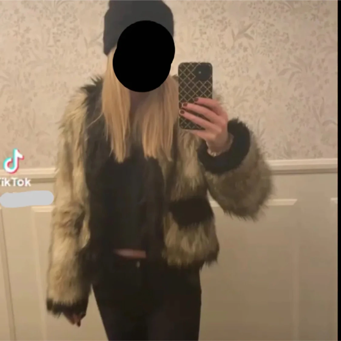 Beige och svart pälsjacka - 1