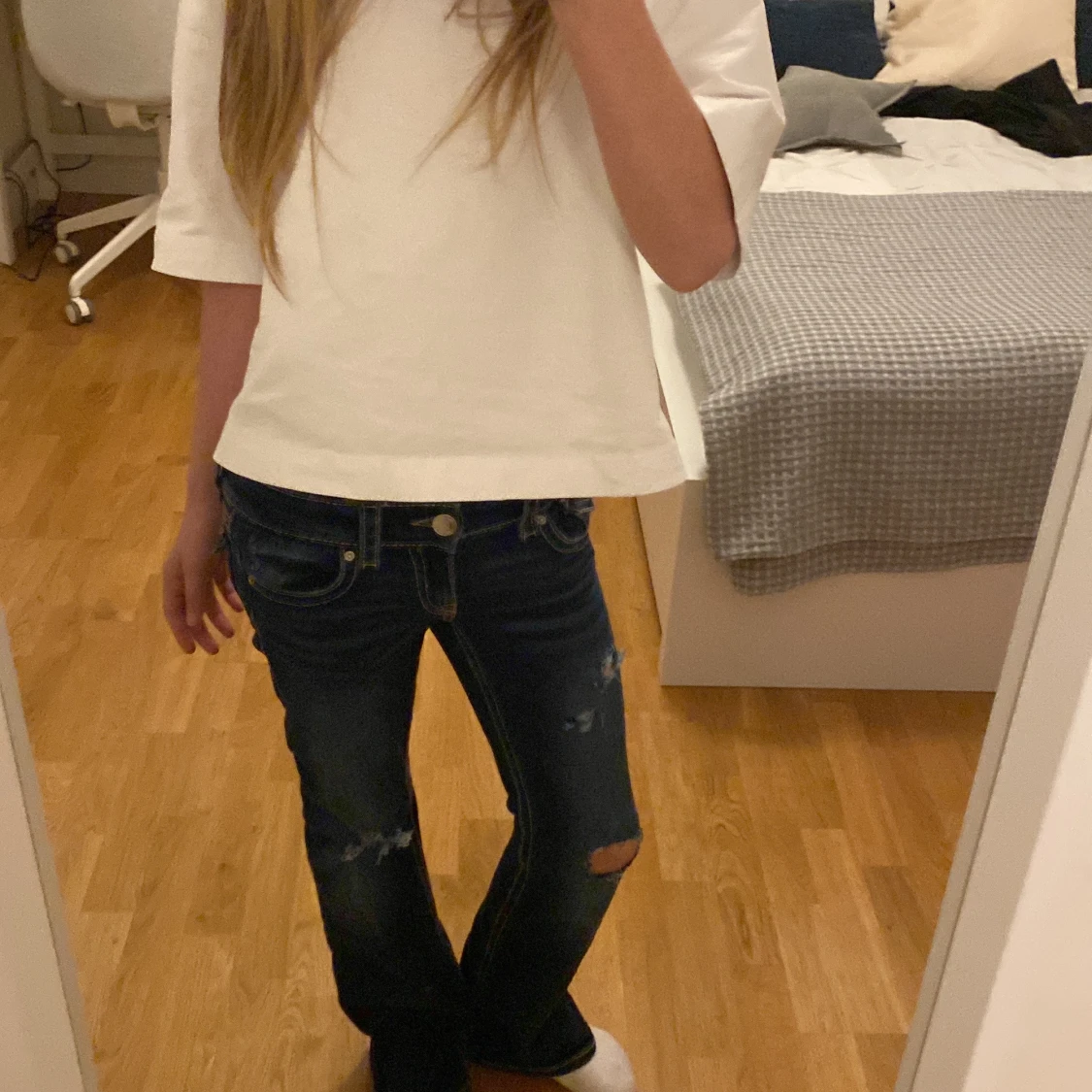 Mörkblå bootcut jeans från Gina Tricot - 3