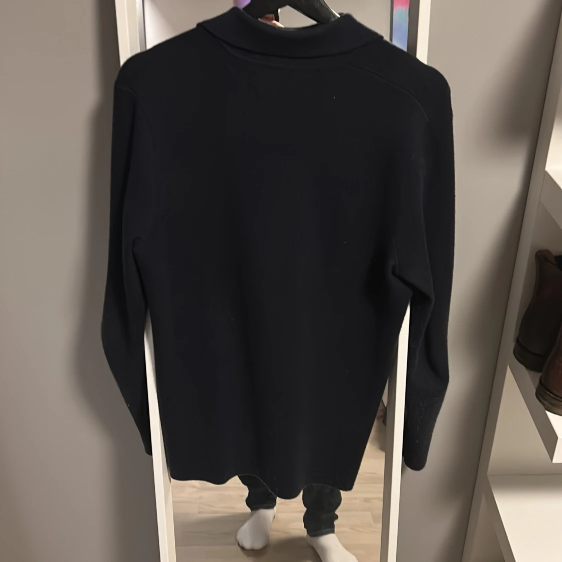 Mörkblå tröja med dragkedja från Samsøe Samsøe - 2