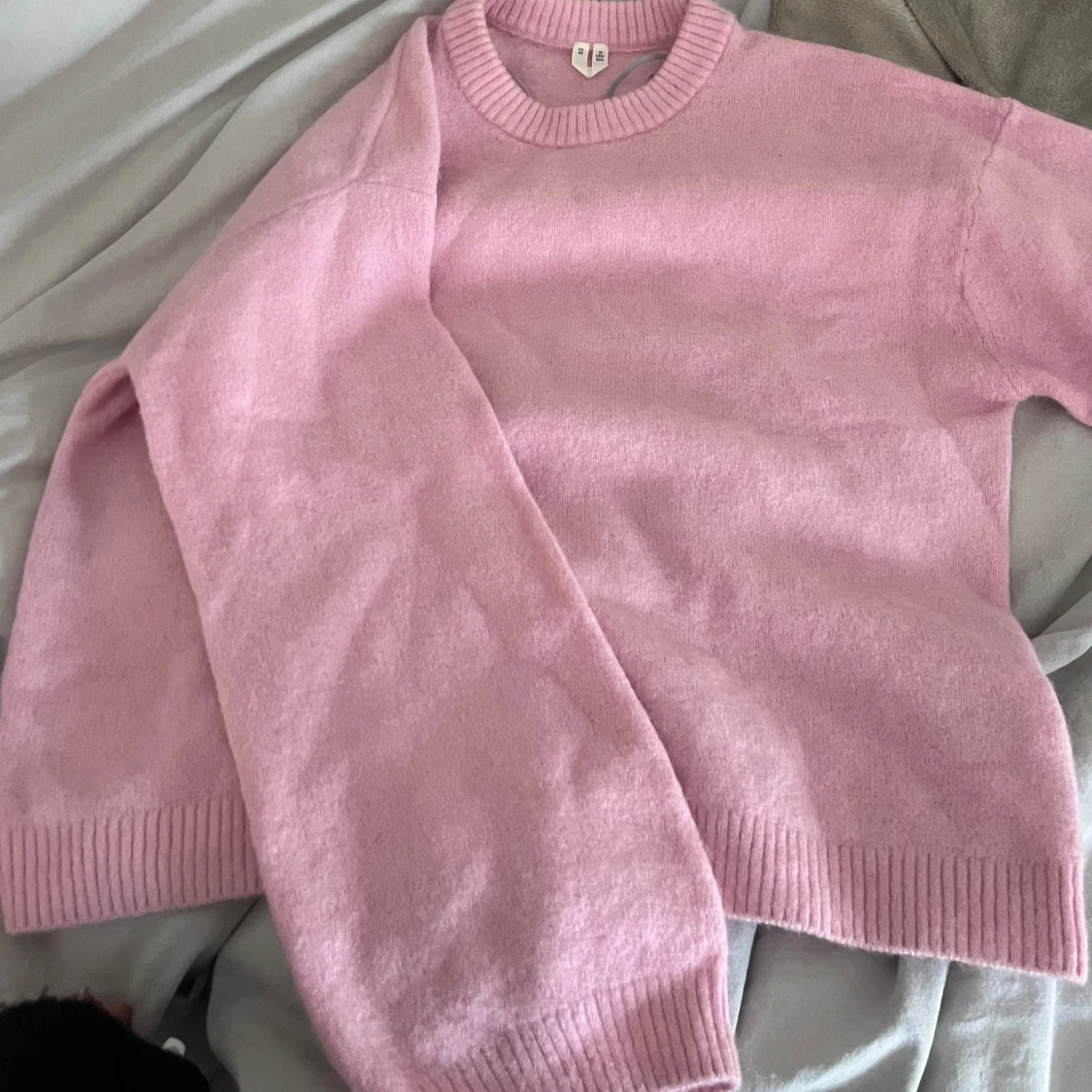 Rosa stickad tröja - 2