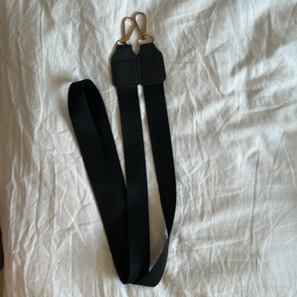 Svart quiltad axelväska - 2