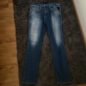 Replay jeans  - Ett par replay jeans, storlek 29 tveka inte på att hör av dig. Kom gärna med prisförslag 