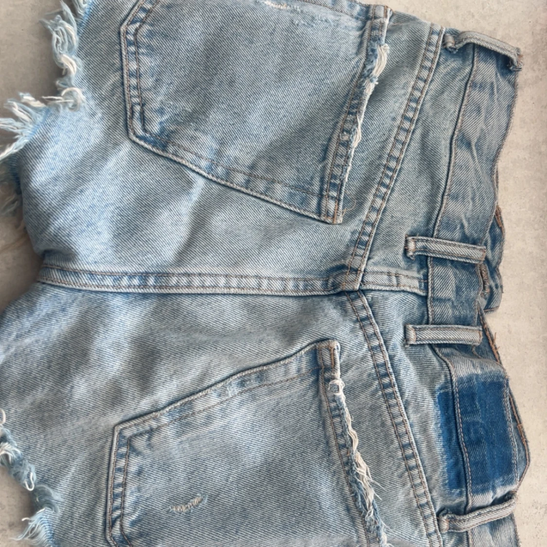 Blå jeansshorts från Zara - 1