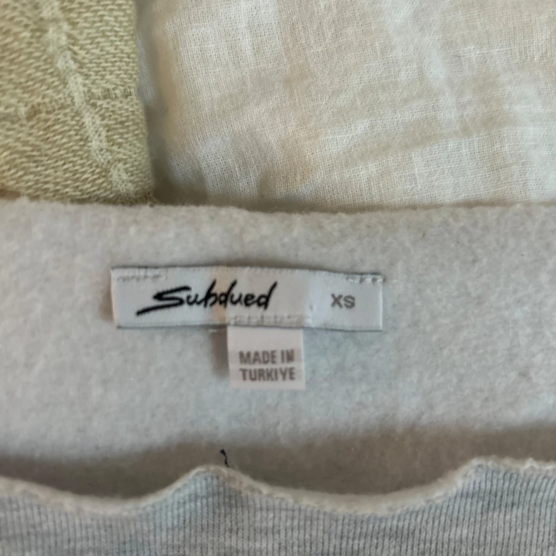 Off shulder tröja från subdued!🫶🏼🙏🏼 - 3