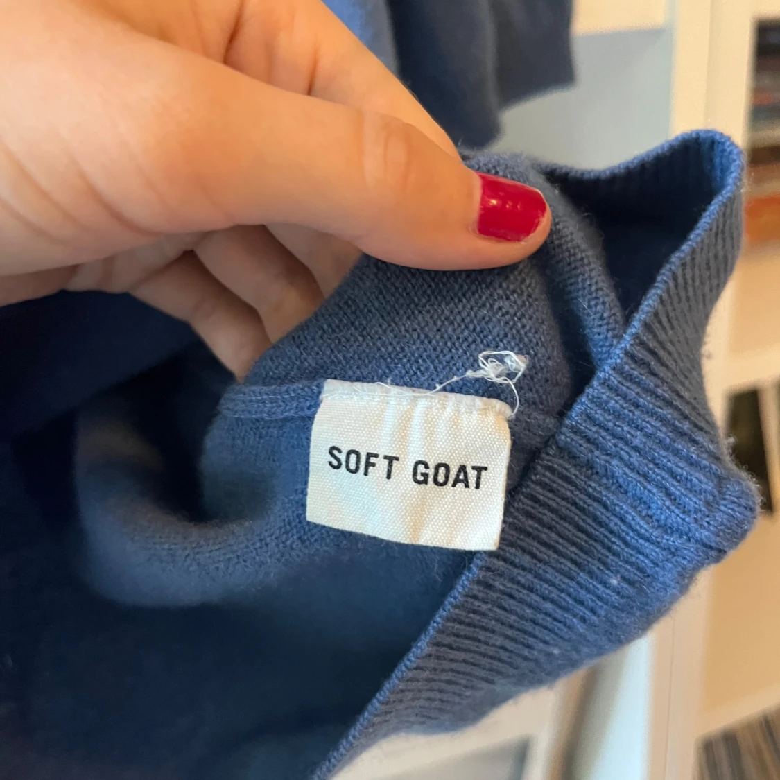 Blå kashmirtröja från Soft Goat - 2