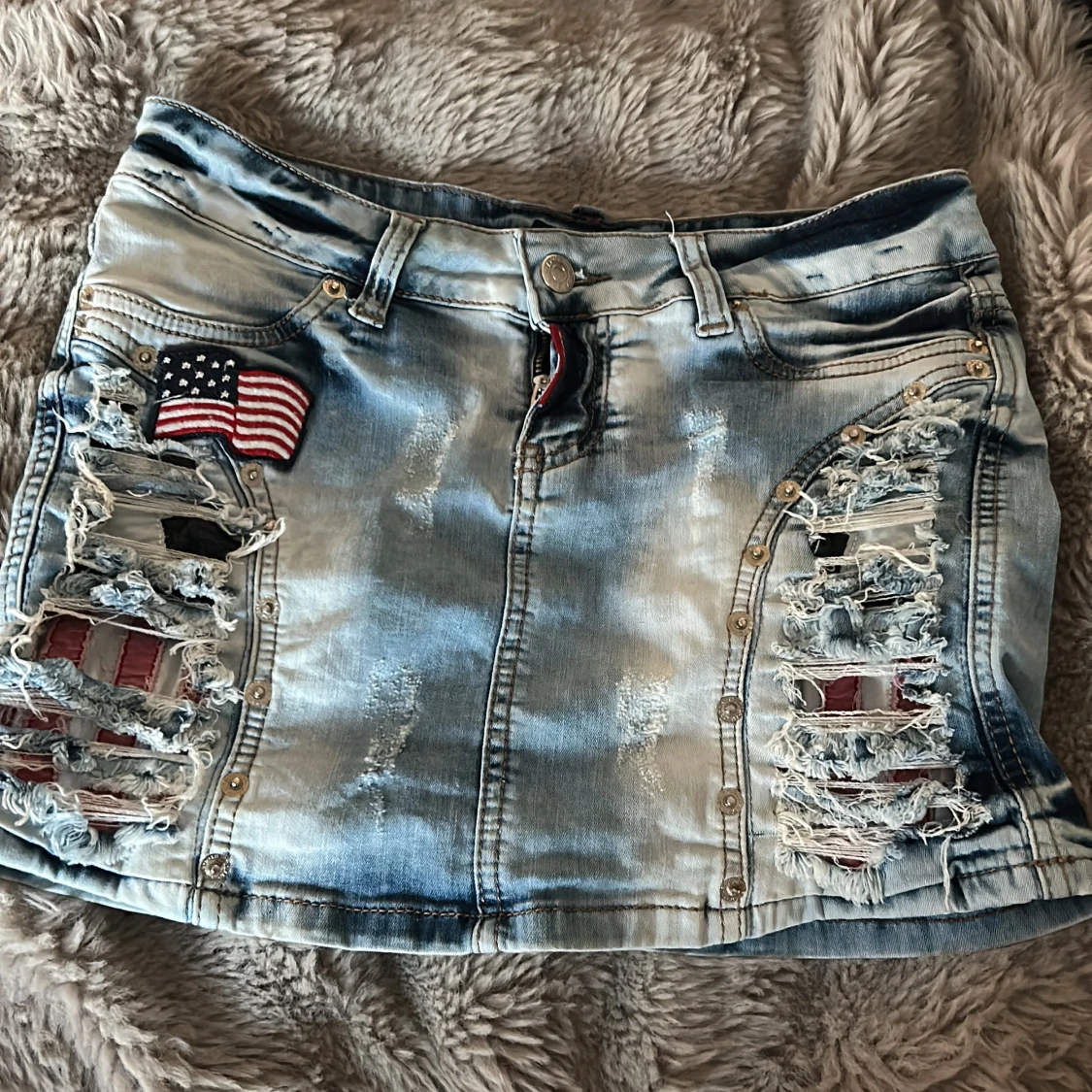 Low waist Ljusblå jeanskjol med slitningar - 2