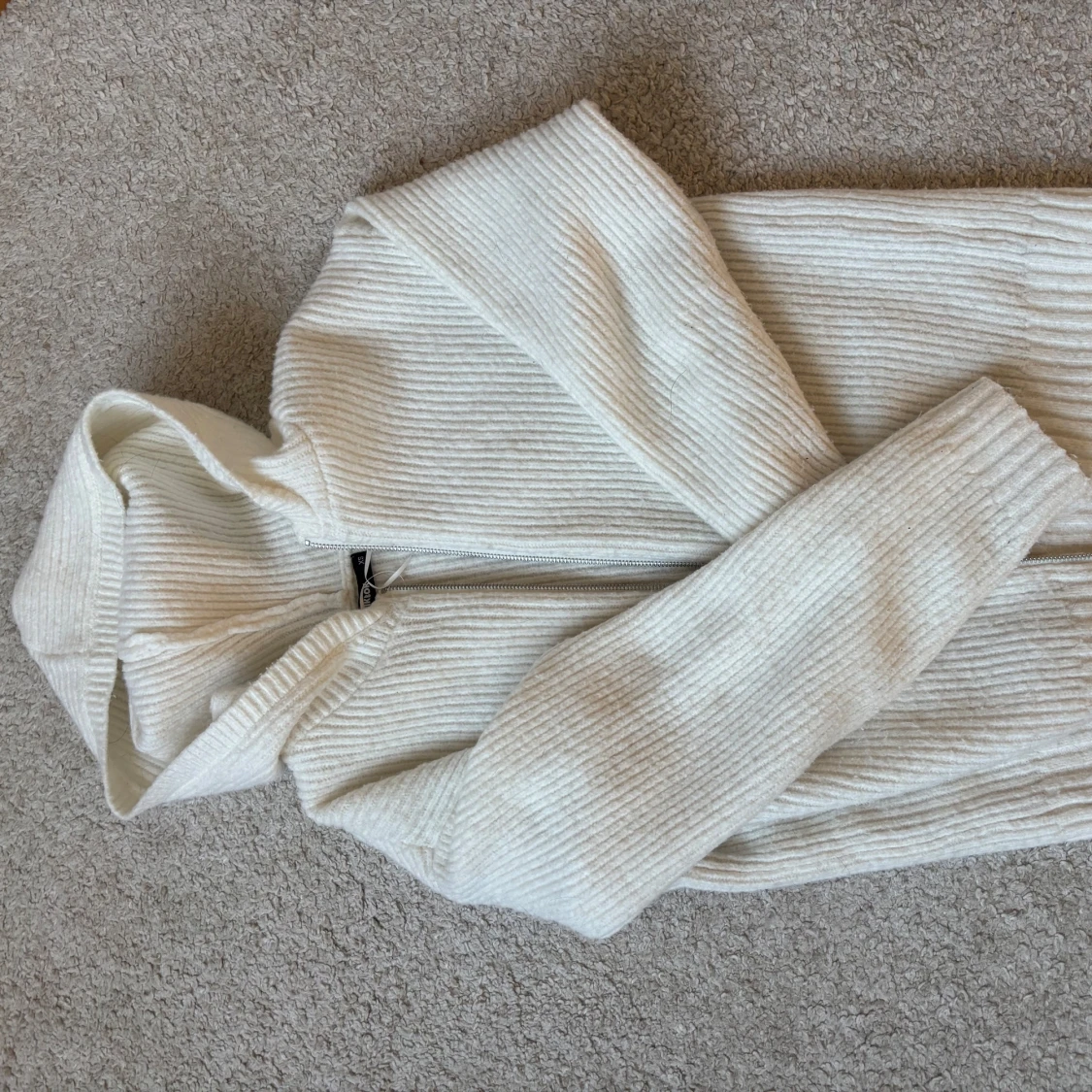 Stickad hoodie bikbok  - 1