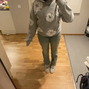 Blåa jeans baggy  - Assnygga jeans med fin wash från lager 157