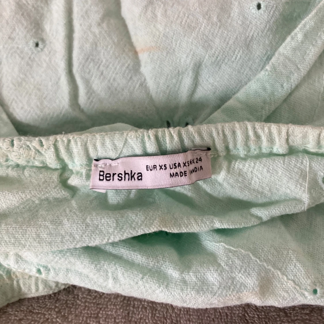 Mintgrön bandeau tubtopp från Bershka - 3