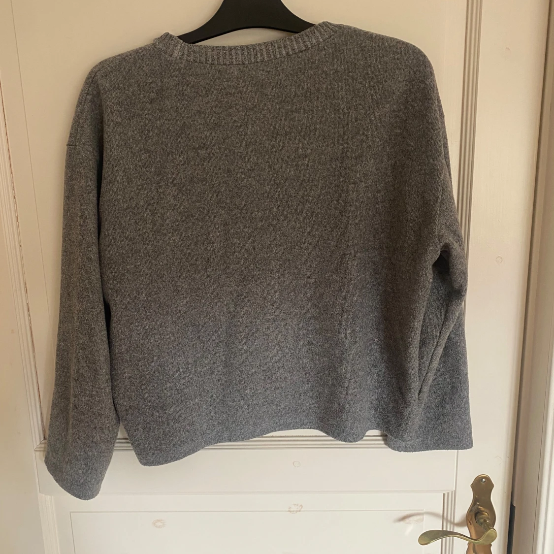 Grå långärmad tröja - 2