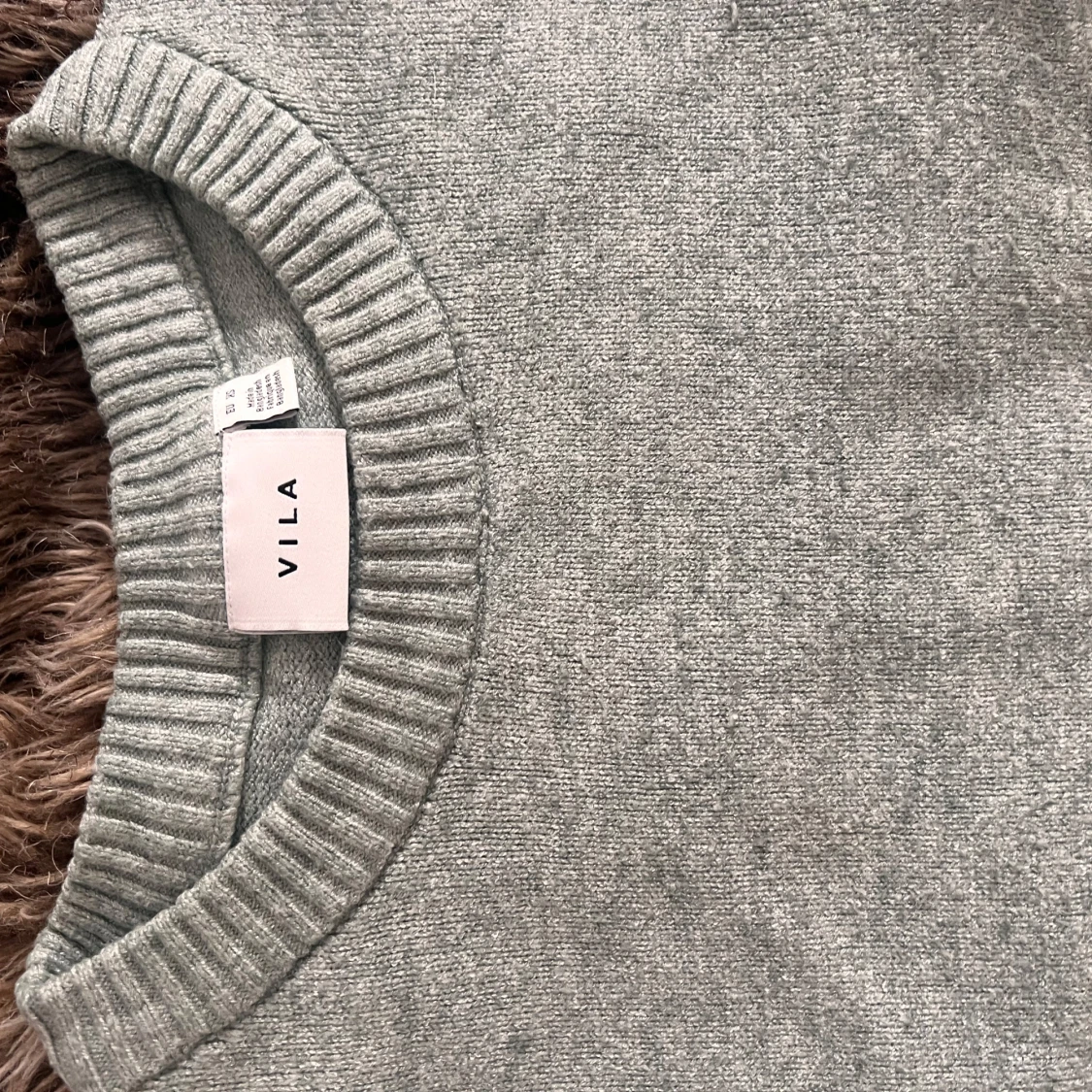 Ljusgrön stickad tröja från VILA - 1