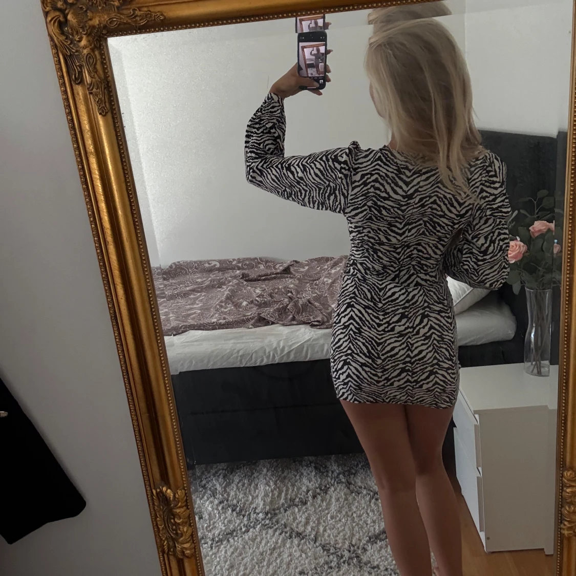 Zebramönstrad kort klänning - 2